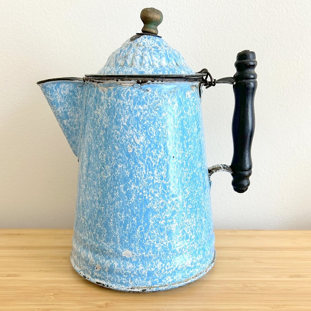 Vintage Blue Splatterware French Enamel Pitcher Coffee Pot with Lid - Picture 2 of 8